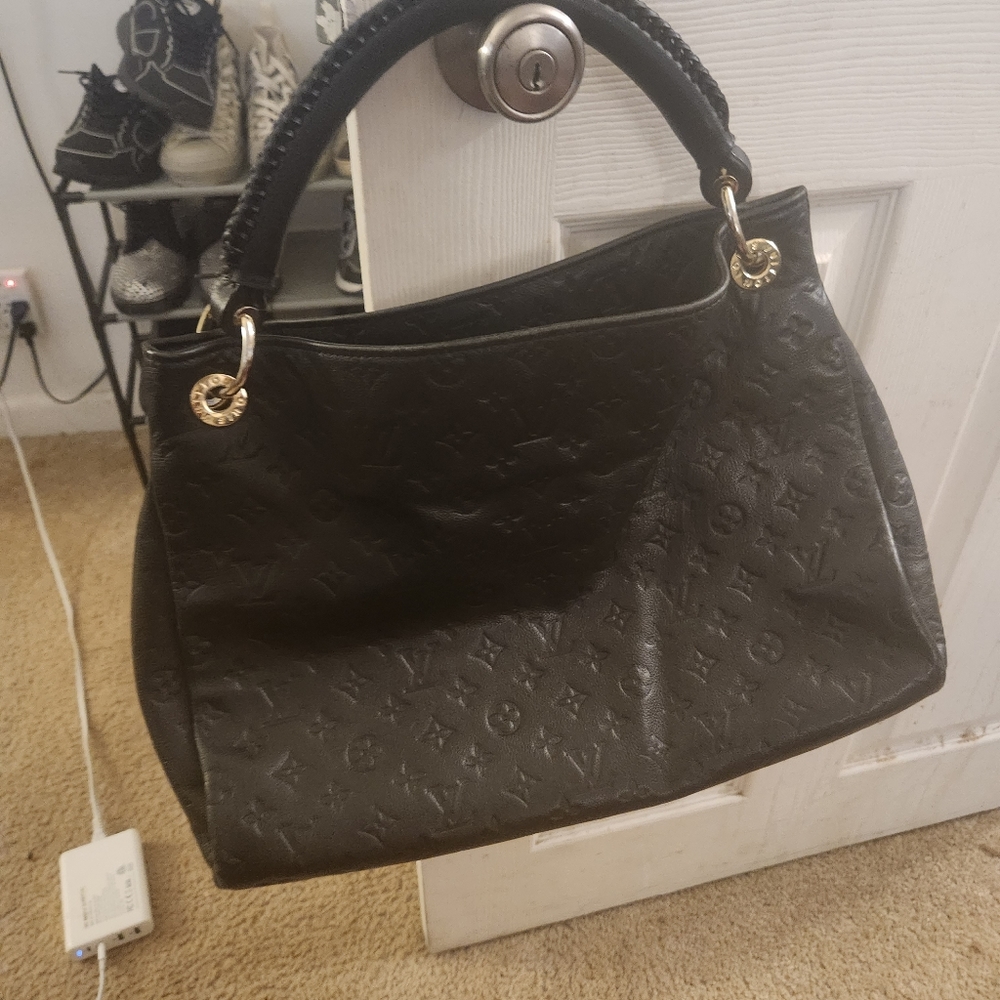Louis Vuitton purse